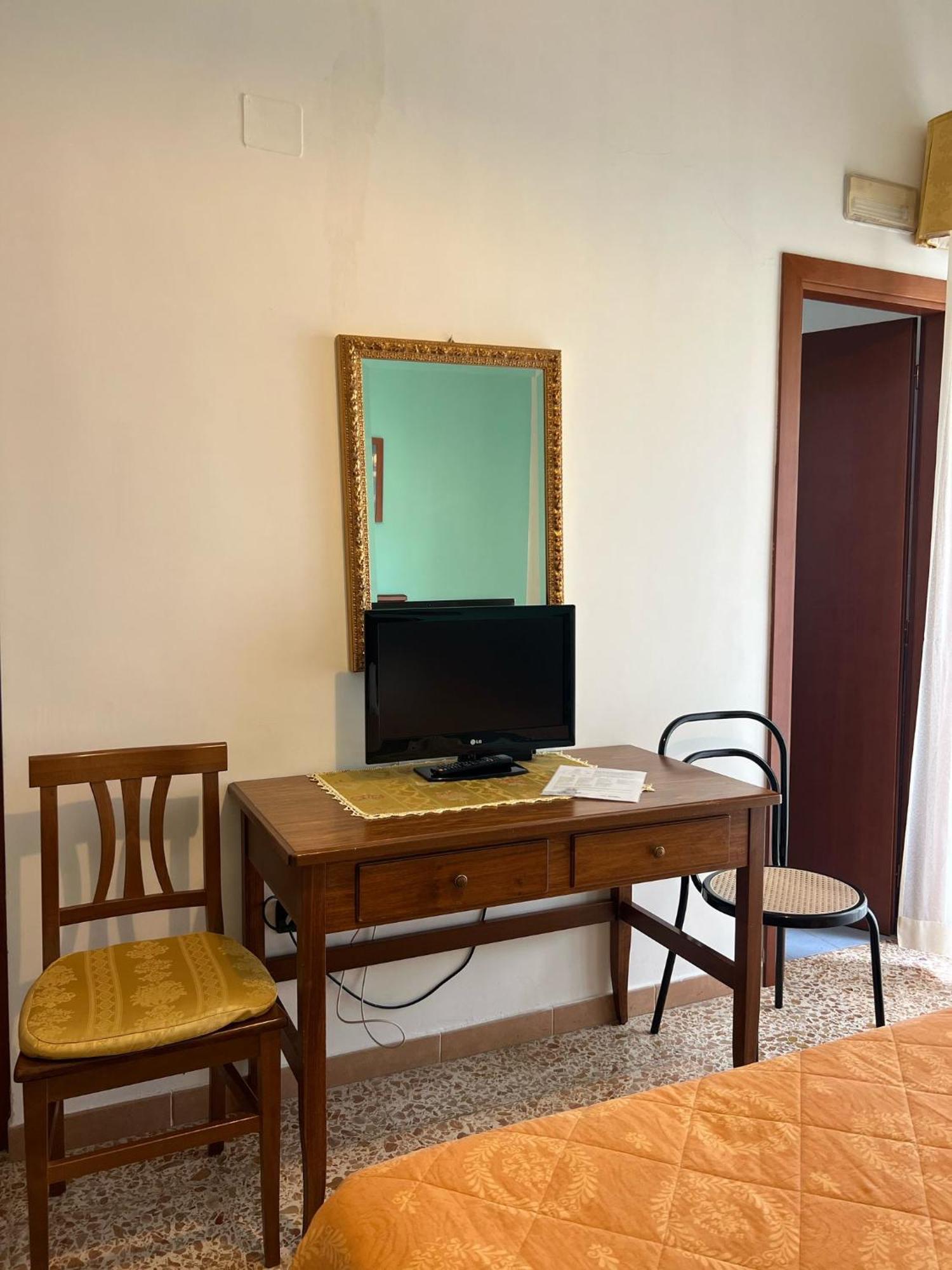 Hotel Mazzocca كارامانيكو تيرمي المظهر الخارجي الصورة