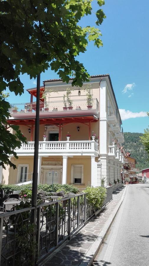 Hotel Mazzocca كارامانيكو تيرمي المظهر الخارجي الصورة